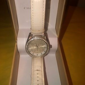 Pale pink ladies watch